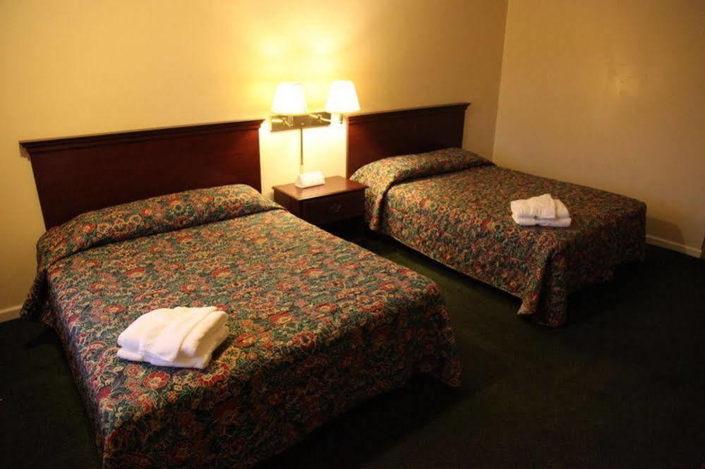 Parliament Resort Gay Mens Resort オーガスタ エクステリア 写真